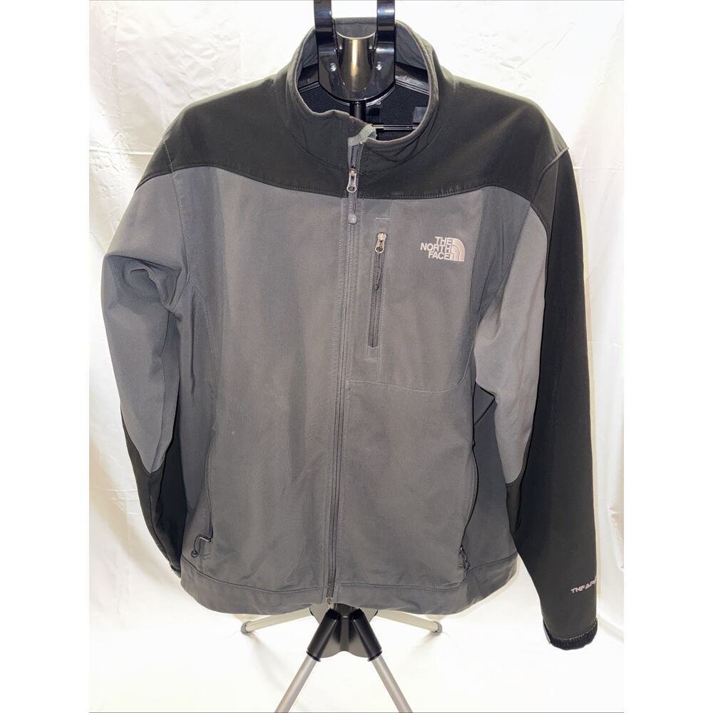 Men’s North Face Soft Shell Jacket Black/Gray Size: XL